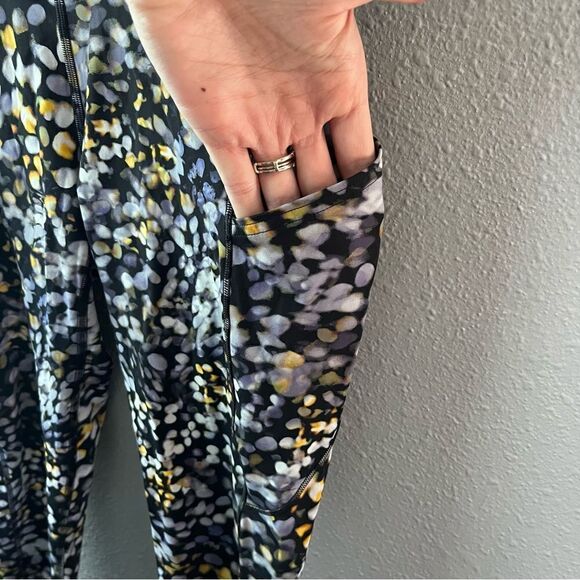 Lululemon Fast and Free Crop II 19" *Non-Reflective
Metropolis Glow Multi - Picture 8 of 10